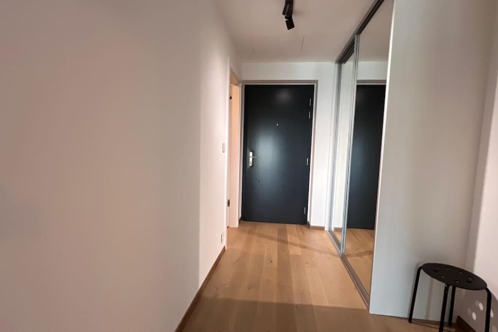 Apartamento The First Skyscraper In Slovakia Bratislava Exterior foto