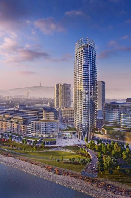 Apartamento The First Skyscraper In Slovakia Bratislava Exterior foto